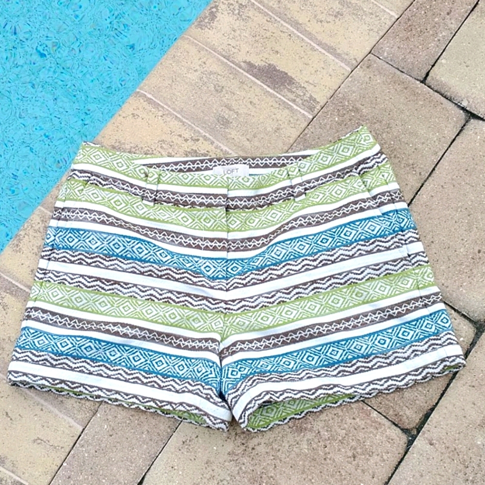 LOFT Riviera Aztec Chino Embroidered Short Size 4